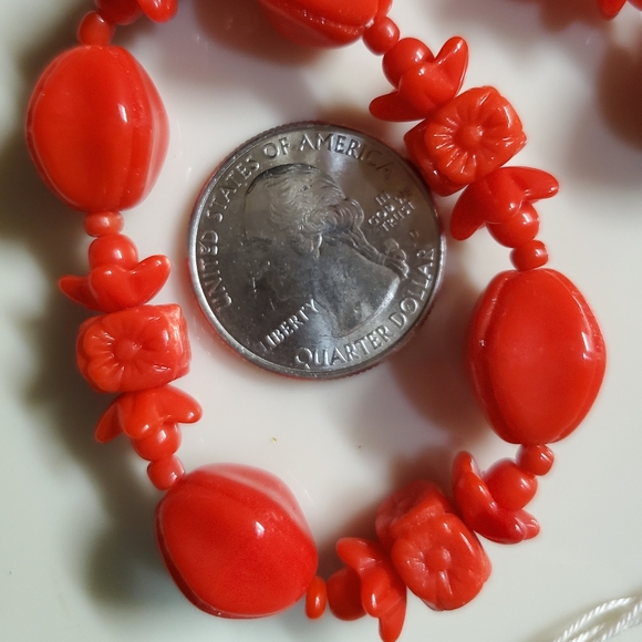 Czechoslovakian bead strand - Vintage Red - Picture 2 of 8